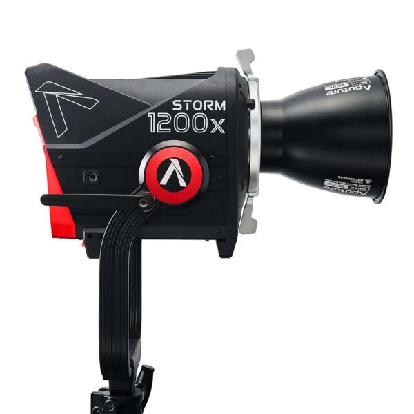 aputure 1200x light